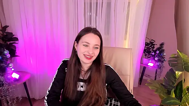 Snapshot of MoonLissa chatting on 16, 12, 2024 MoonLissa online show from 16, 12, 2024