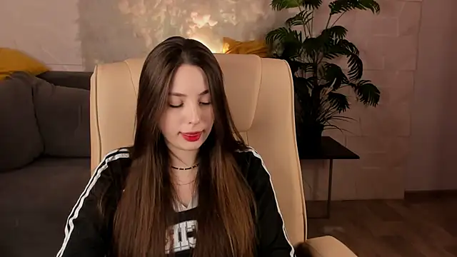 Snapshot of MoonLissa chatting on 20, 12, 2024 MoonLissa online show from 20, 12, 2024