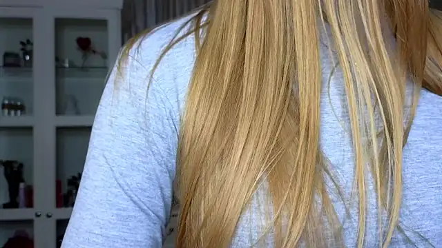 AnneFoxy online show from 16, 11, 2025