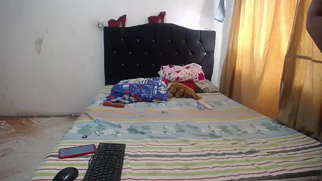 Snapshot of merryymaturee_ chatting on 2, 1, 2025 merryymaturee online show from 2, 1, 2025