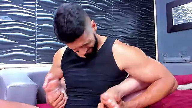 Snapshot of Cutetitslatin chatting on 26, 1, 2025 Cutetitslatin online show from 26, 1, 2025