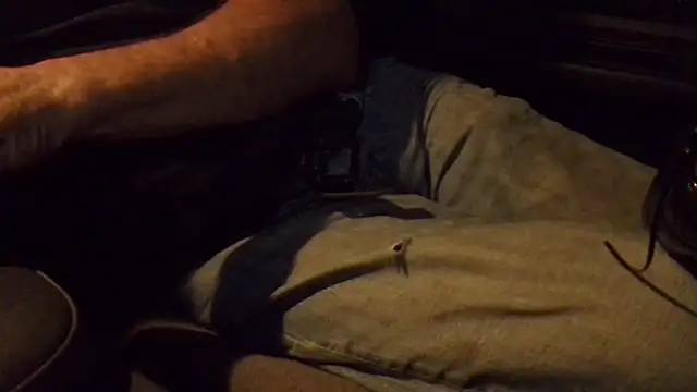 overaveragefreak4you online show from 4, 7, 2026