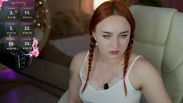 Snapshot of LovelyBell chatting on 18, 5, 2026 LovelyBell online show from 18, 5, 2026
