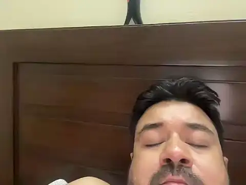 coolboy6566 online show from 23, 10, 2025