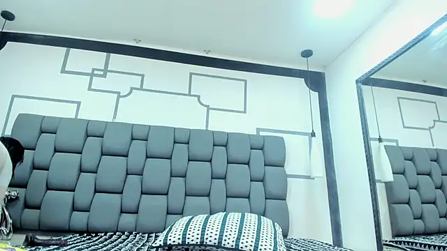 Jade squirtt online show from 15, 1, 2025