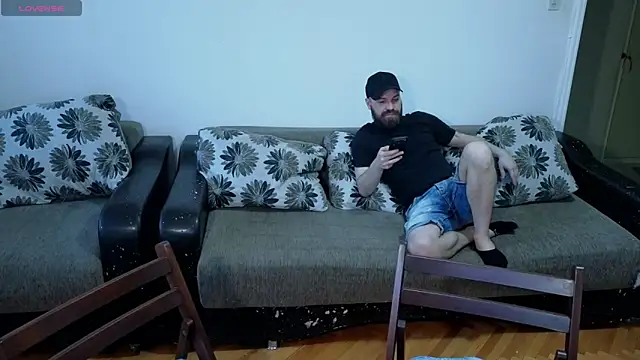 Snapshot of JohnnyStepBro chatting on 13, 7, 2026 JohnnyStepBro online show from 13, 7, 2026