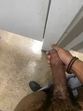 Snapshot of zeekBbc chatting on 11, 12, 2024 zeekBbc online show from 11, 12, 2024