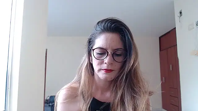 Snapshot of Hanny_24 chatting on 12, 12, 2024 Hanny 24 online show from 12, 12, 2024