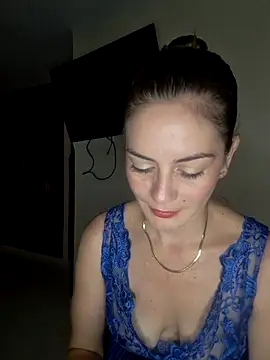 Snapshot of Hanny_24 chatting on 8, 3, 2025 Hanny 24 online show from 8, 3, 2025