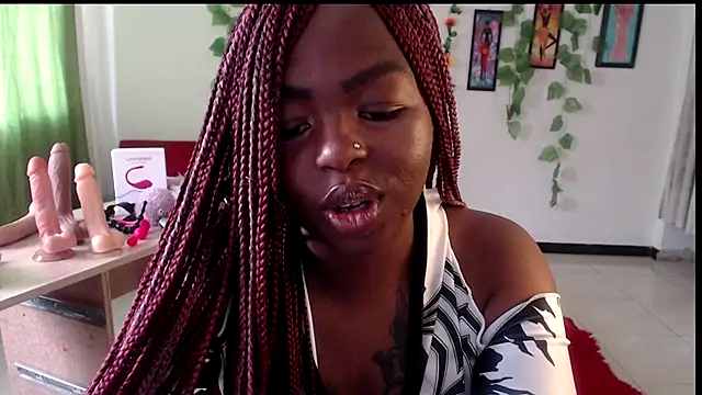 Snapshot of _Zooee chatting on 19, 11, 2025 Zooee online show from 19, 11, 2025