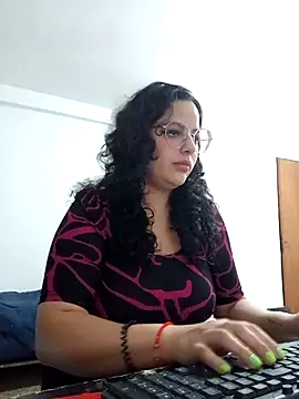 babyluna939 online show from 13, 4, 2026