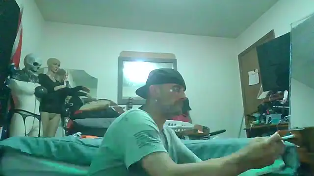 Snapshot of slinginbigD chatting on 13, 7, 2026 slinginbigD online show from 13, 7, 2026