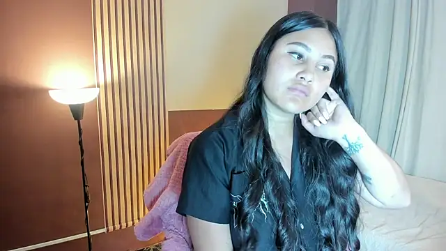 Little Ivy online show from 20, 3, 2026