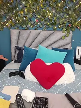 Grey Lorenz11 online show from 10, 3, 2026