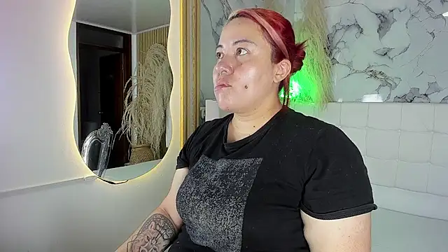 Bruja  Scarlata online show from 14, 10, 2025