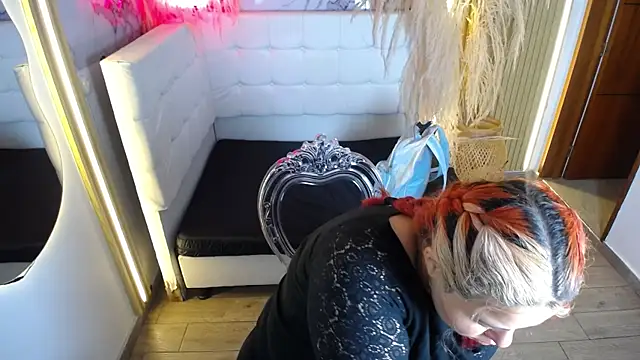 Bruja  Scarlata online show from 22, 11, 2025