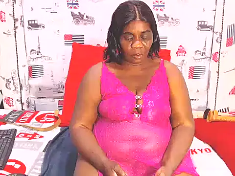 Honeybumsx32 online show from 18, 3, 2025