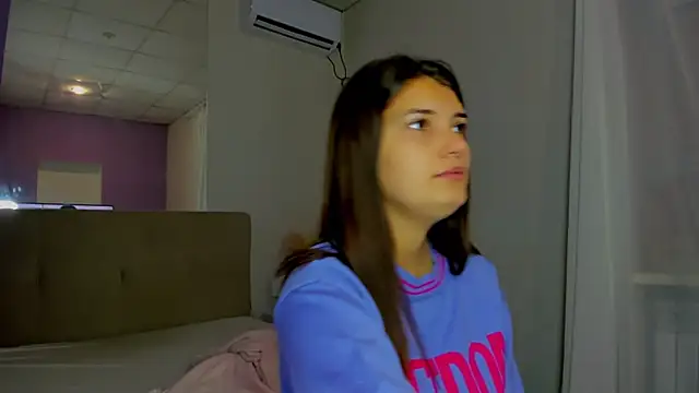 Laura Leee online show from 30, 9, 2025