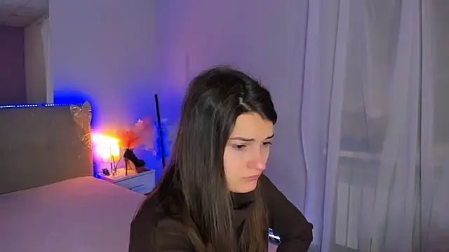 Snapshot of Laura_Leee chatting on 10, 2, 2026 Laura Leee online show from 10, 2, 2026