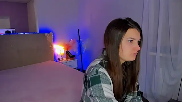 Snapshot of Laura_Leee chatting on 11, 2, 2026 Laura Leee online show from 11, 2, 2026