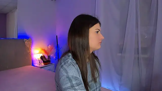 Snapshot of Laura_Leee chatting on 15, 2, 2026 Laura Leee online show from 15, 2, 2026