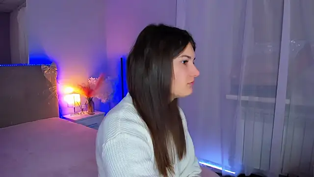 Snapshot of Laura_Leee chatting on 21, 2, 2026 Laura Leee online show from 21, 2, 2026