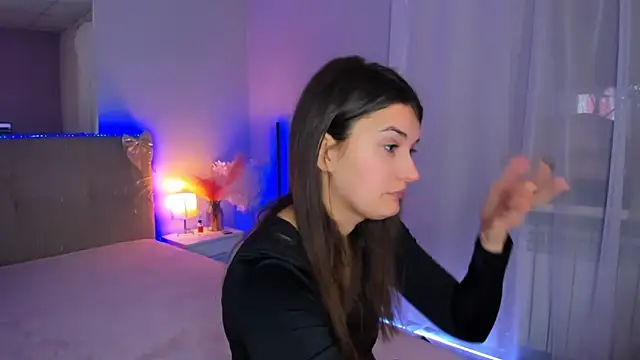 Snapshot of Laura_Leee chatting on 22, 2, 2026 Laura Leee online show from 22, 2, 2026