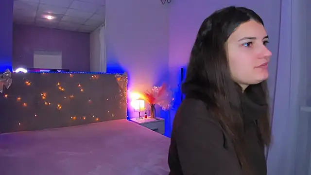 Snapshot of Laura_Leee chatting on 26, 2, 2026 Laura Leee online show from 26, 2, 2026