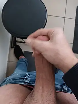 casper0303 online show from 17, 12, 2024