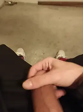 casper0303 online show from 28, 2, 2025