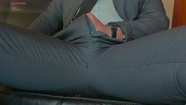 MrLonely02 online show from 9, 1, 2025