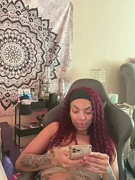 butterflybootyy online show from 13, 12, 2024