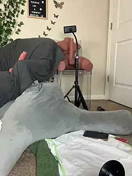 butterflybootyy online show from 14, 12, 2024