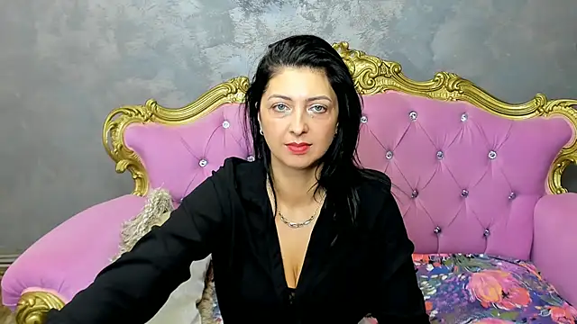 DivinSandra online show from 28, 2, 2025