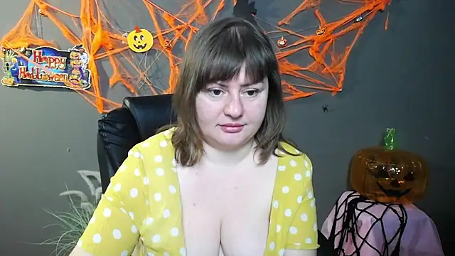 Snapshot of ZannaDreil chatting on 26, 10, 2025 ZannaDreil online show from 26, 10, 2025