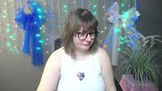 Snapshot of ZannaDreil chatting on 15, 11, 2025 ZannaDreil online show from 15, 11, 2025