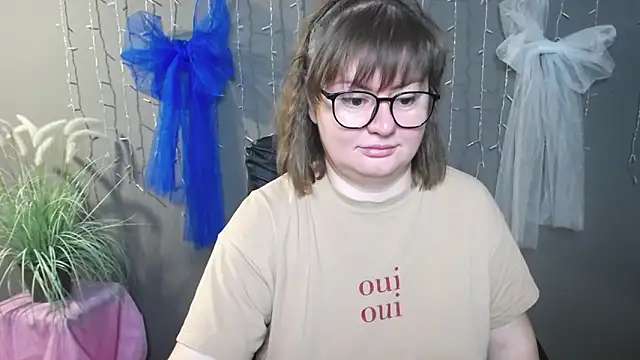 Snapshot of ZannaDreil chatting on 29, 11, 2025 ZannaDreil online show from 29, 11, 2025