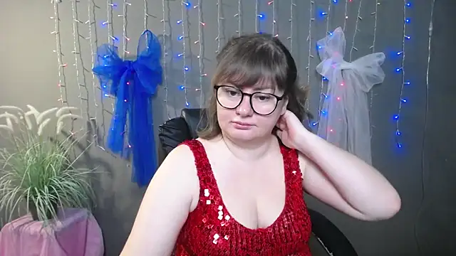 Snapshot of ZannaDreil chatting on 4, 12, 2025 ZannaDreil online show from 4, 12, 2025