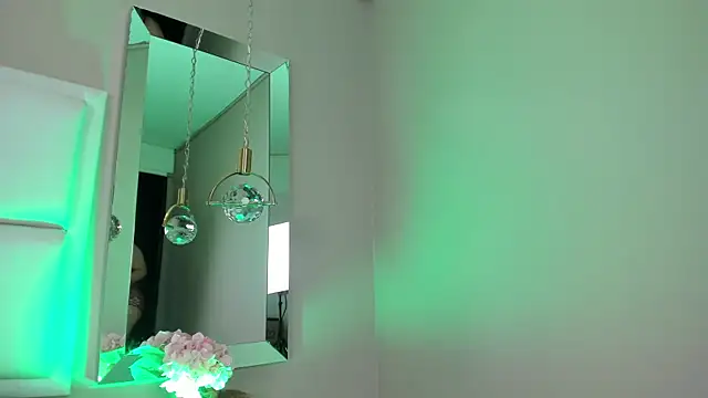 AvyMilton online show from 19, 12, 2025