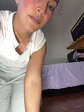 Snapshot of michel_ex33 chatting on 10, 2, 2026 michel ex33 online show from 10, 2, 2026