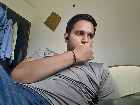 Snapshot of Jonrobinso chatting on 13, 10, 2025 Jonrobinso online show from 13, 10, 2025