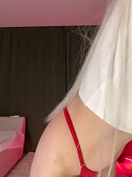 Snapshot of LoveLuna_ chatting on 29, 5, 2026 LoveLuna online show from 29, 5, 2026