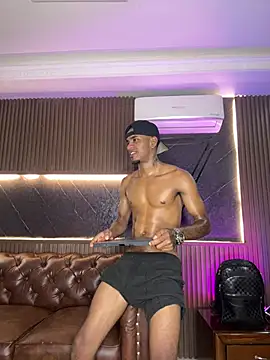 AaronCruz  online show from 27, 3, 2026