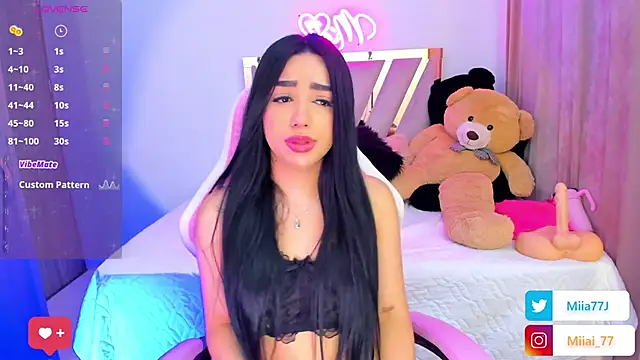 Snapshot of Miia77_ chatting on 21, 9, 2025 Miia77 online show from 21, 9, 2025