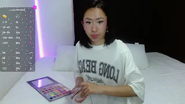 Anne Nicholson online show from 21, 12, 2024