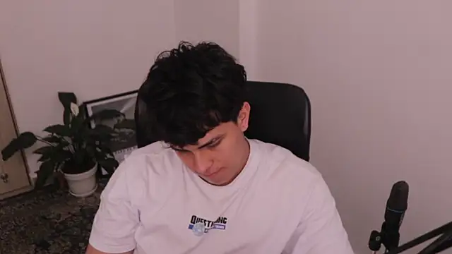 Tony Hoffa online show from 5, 4, 2026