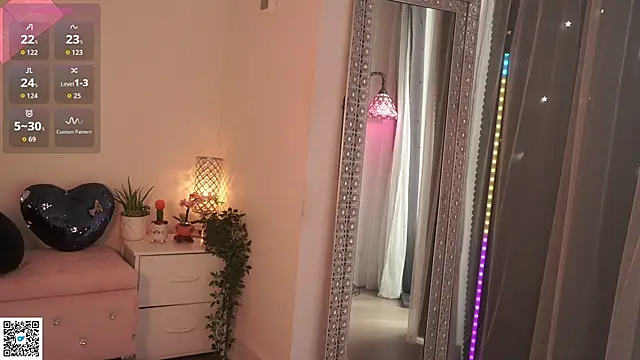 Mysticxkitty online show from 5, 4, 2026