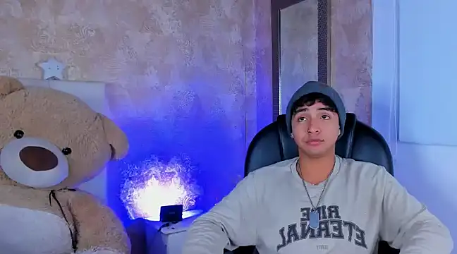 Snapshot of Muichiro_tokito1 chatting on 3, 1, 2025 Muichiro tokito1 online show from 3, 1, 2025