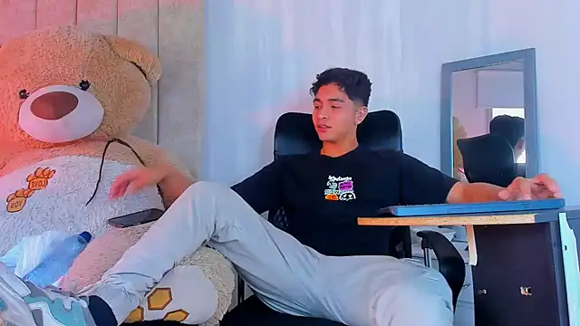 Snapshot of Muichiro_tokito1 chatting on 30, 1, 2025 Muichiro tokito1 online show from 30, 1, 2025