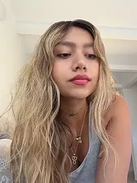 amanda-medrano1 online show from 27, 5, 2026